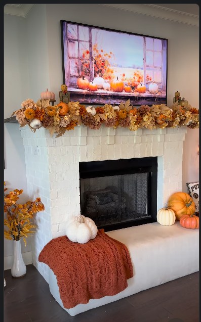DIY Fall Mantel